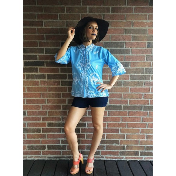 vintage 60s Baby Blue EMBROIDERED BUTTERFLY Medium/Large bell sleeve boho jacket - Picture 9 of 10